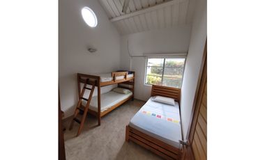 VENTA HERMOSA CASA CAMPESTRE RICAURTE CUNDINAMARCA