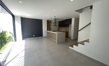 CASA PARA ESTRENAR UNIDAD ABIERTA. Rionegro, Barro Blanco SMG