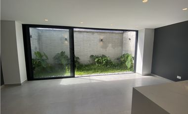 CASA PARA ESTRENAR UNIDAD ABIERTA. Rionegro, Barro Blanco SMG