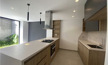 CASA PARA ESTRENAR UNIDAD ABIERTA. Rionegro, Barro Blanco SMG