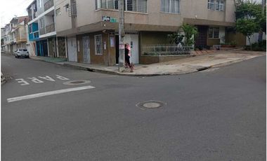 SE ARRIENDA LOCAL COMERCIAL ESQUINERO BARRIO ALVAREZ