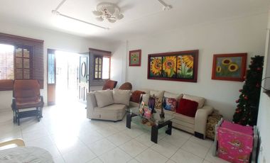 CASA EN ARRIENDO USO COMERCIAL BARRIO CENTRO|1554