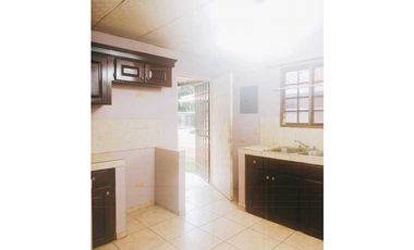 En alquiler hermosa casa en Los Algarrobos! Acogedora y zona tranquila