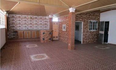 VENTA CASA CHALET LA CHORRERA NEGOCIABLE
