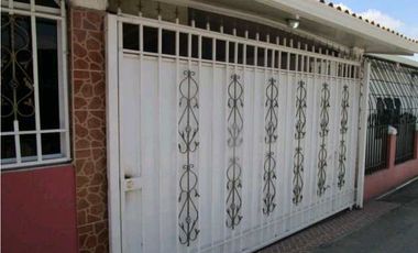 VENTA CASA CHALET LA CHORRERA NEGOCIABLE