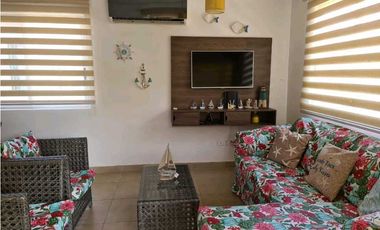 VENTA CASA  AMOBLADA 210m2 CORONADO NEGOCIABLE