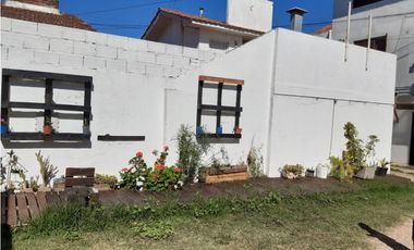 VENTA  PH  ZONA SAN JUAN  1er PISO ESCALERA