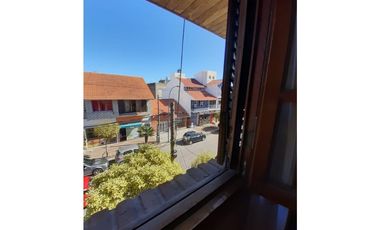 VENTA  PH  ZONA SAN JUAN  1er PISO ESCALERA