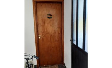 VENTA  PH  ZONA SAN JUAN  1er PISO ESCALERA