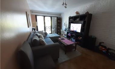 VENTA  PH  ZONA SAN JUAN  1er PISO ESCALERA
