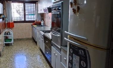 Chalet en venta en Bernal Oeste