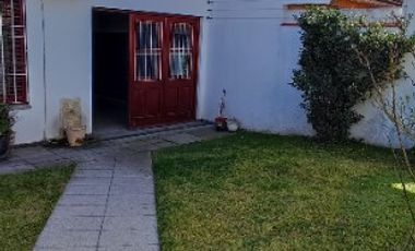 Chalet en venta en Bernal Oeste