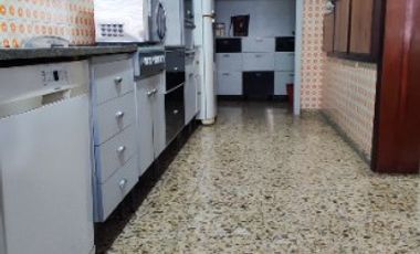 Chalet en venta en Bernal Oeste