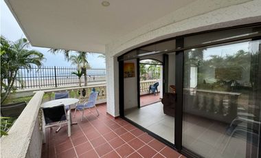 [PRECIO REBAJADO] Maravilloso apartamento en primera línea de playa