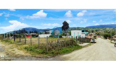 Vendo terreno esquinero en la Banda Alta