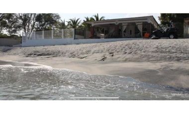 Venta: Casa frente al mar en Farallón, Coclé