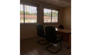 Venta edificio en Miraflores - Oficinas, bodega, y Parqueo de camiones
