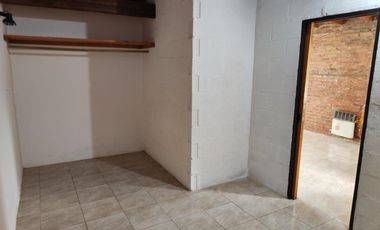 ALQUILER DE DEPARTAMENTO 2 AMBIENTES CON COCHERA - PLANTA BAJA - SIN EXPENSAS