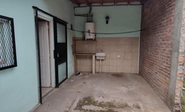 ALQUILER DE DEPARTAMENTO 2 AMBIENTES CON COCHERA - PLANTA BAJA - SIN EXPENSAS