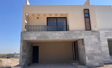 CASA JA-1 PRIVADA ALTO LAGO (PREVENTA)