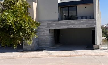 CASA JA-2 PRIVADA ALTO LAGO (PREVENTA)