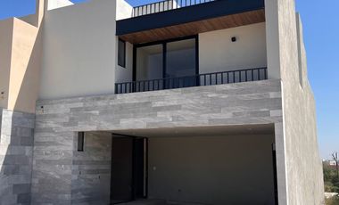 CASA JA-2 PRIVADA ALTO LAGO (PREVENTA)