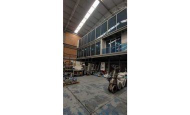 BODEGA EN VENTA, PARQUE EMPRESARIAL DE SIBERIA