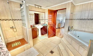 Casa en Venta en ISABEL LA CATOLICA