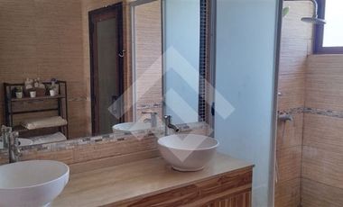 Casa en Venta en Av Berlin con Camino Peñflor