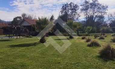 Casa en Venta en Av Berlin con Camino Peñflor