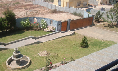 Sitio en Venta en Entre calles lago riñihue y lago chungará