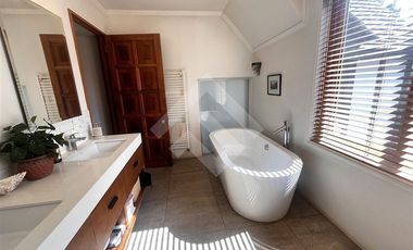 Casa en Venta en Holanda/Bustos