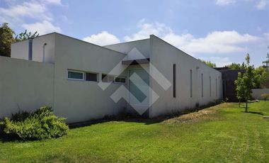 Casa en Arriendo en Carampangue