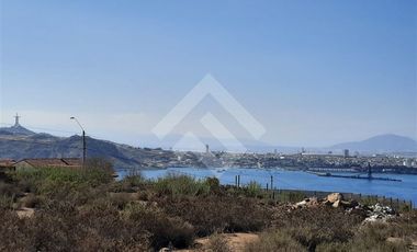 Sitio en Venta en Avenida Los Héroes