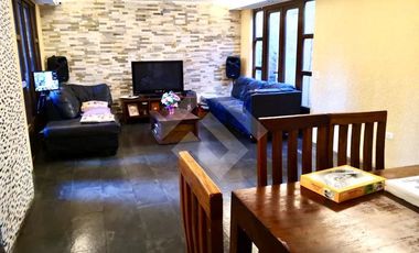 Casa en Venta en Vicuña Meckenna / Santa Helena