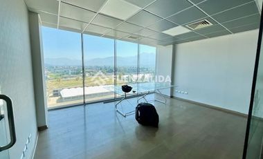 Oficina en Arriendo en AC Av La Dehesa puente nuevo y Av Las Condes