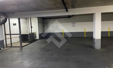 Oficina en Arriendo en AC Av La Dehesa puente nuevo y Av Las Condes