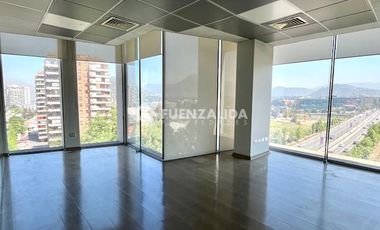 Oficina en Arriendo en AC Av La Dehesa puente nuevo y Av Las Condes