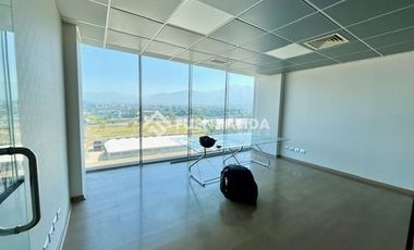 Oficina en Arriendo en AC Av La Dehesa puente nuevo y Av Las Condes