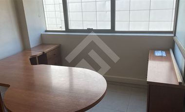Oficina en Arriendo en AC Metro Tobalaba