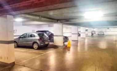 Estacionamiento en Venta en Metro Hernando de Magallanes/Leonardo da Vinci