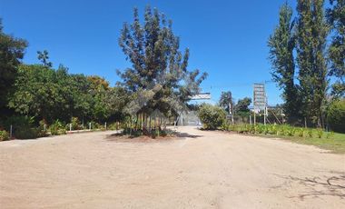 Local Comercial en Venta en Calera de Tango Colegio La Misión