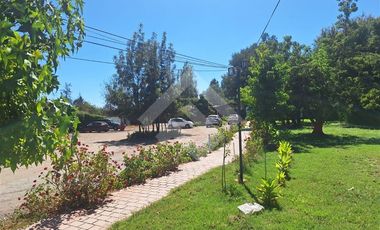 Local Comercial en Venta en Calera de Tango Colegio La Misión