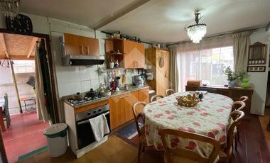 Casa en Venta en Supermercado Santa Isabel