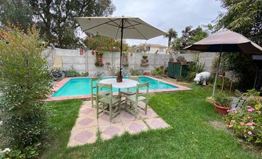 Casa en Venta en Supermercado Santa Isabel