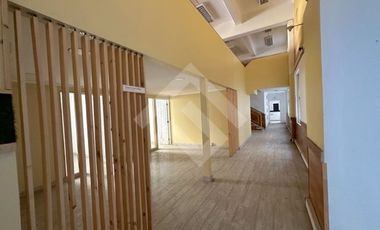 Oficina en Venta en AC AGUSTINAS CON MATÍAS COUSIÑO