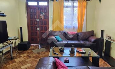 Local Comercial en Venta en AV. FERMIN VIVACETA / REINA MARIA