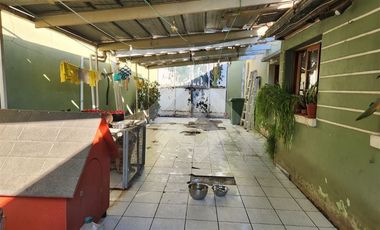 Local Comercial en Venta en AV. FERMIN VIVACETA / REINA MARIA
