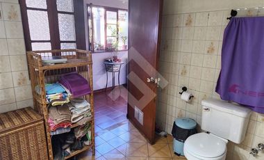 Local Comercial en Venta en AV. FERMIN VIVACETA / REINA MARIA