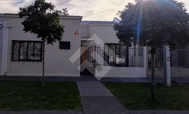 Casa en Venta en Aldunate con Ñuble